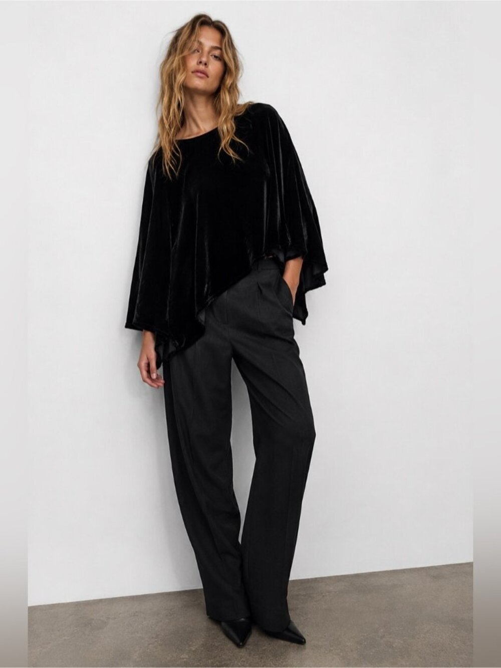 Motion Black Velvet Oversized Top One Size Boho Batwing Sleeve
